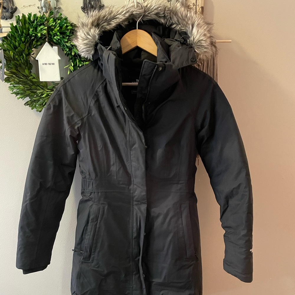 Woman’s The North Face Winter Jacket XS